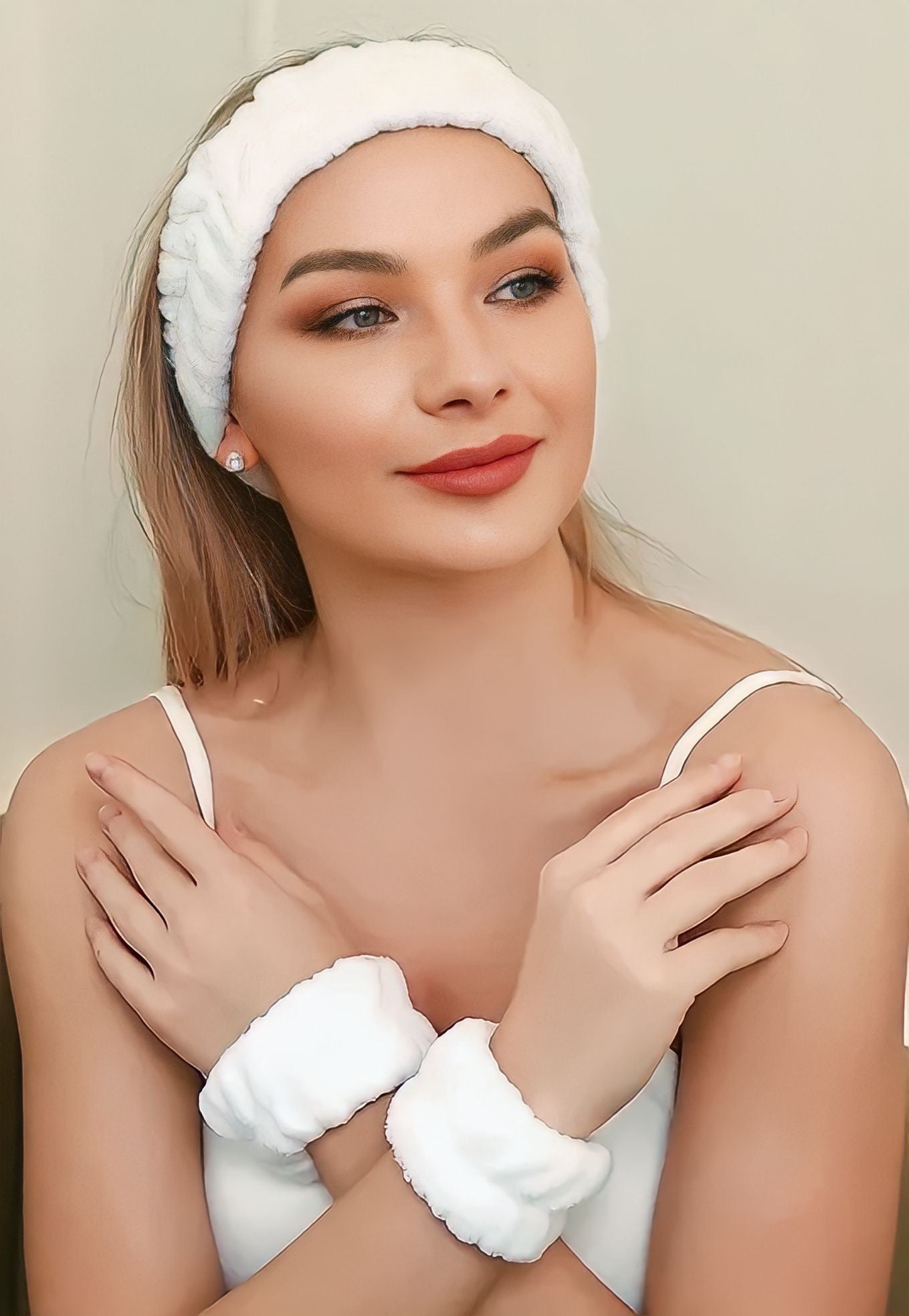 Cleanse Crown 2.0 – Reusable Spa Headband for Skincare & Makeup Routines